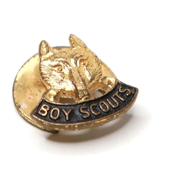 Vintage Boy Scouts Buttonhole Pin Scully Montreal Gold Metal Wolf - Picture 7 of 7